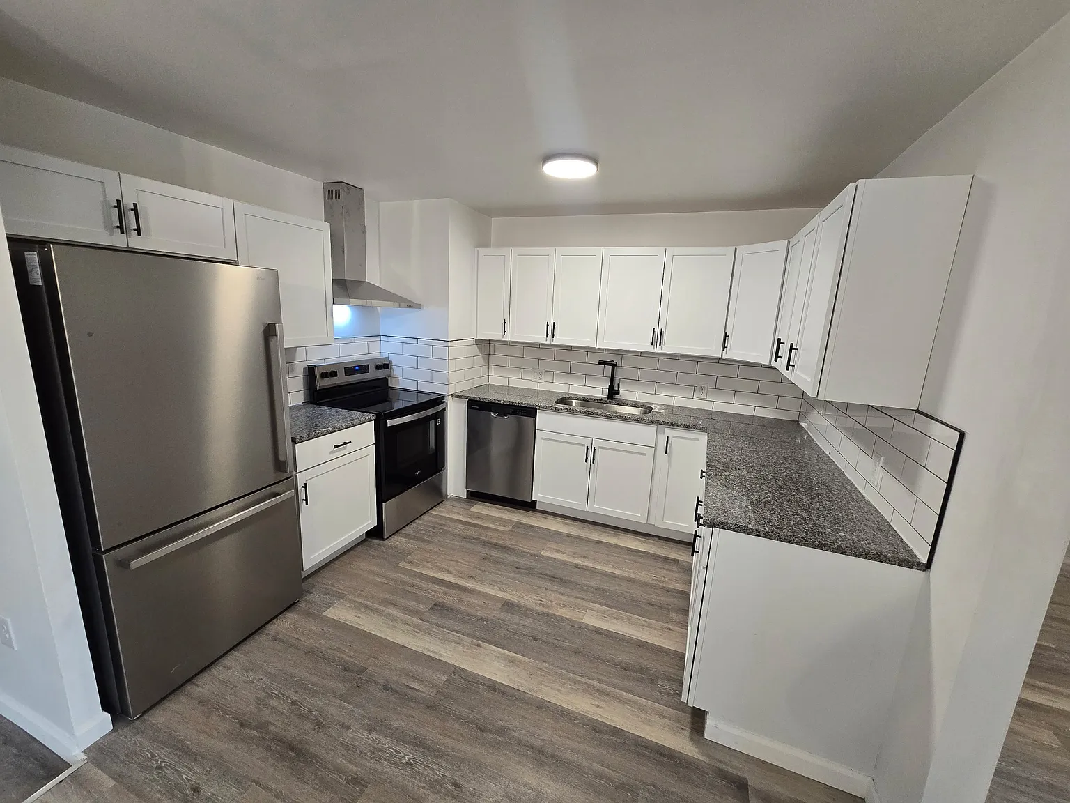 Cedarview Dr, Jeffersonville — Photo 4