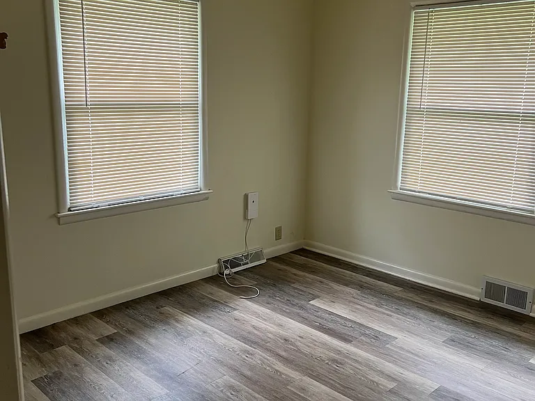 5821 Lowell St — Photo 12