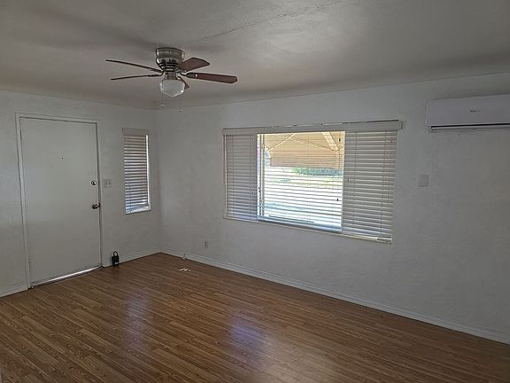 3rd image of 3971 9th Ave N