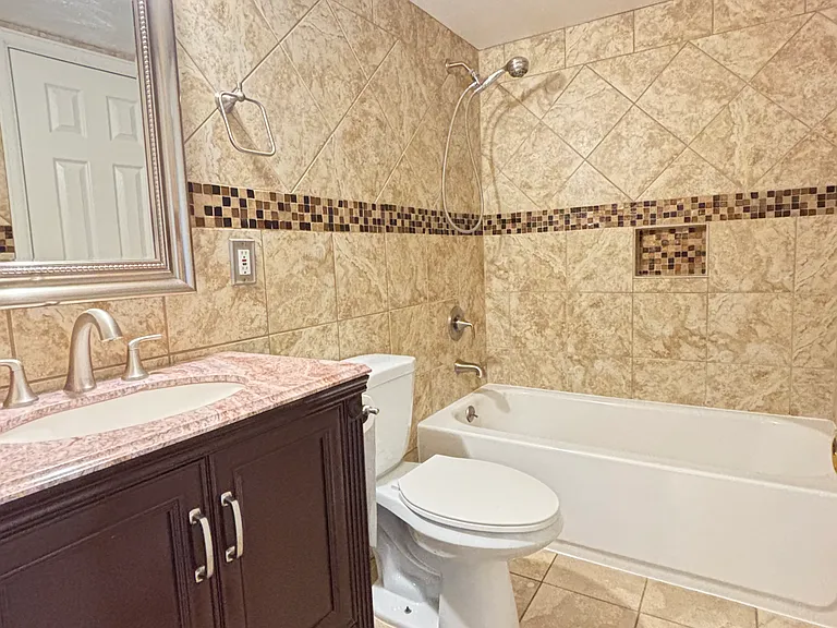 19866 E Batavia Dr — Photo 9