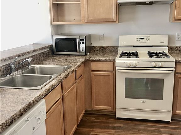 5th image of 7433 Thomas Dr