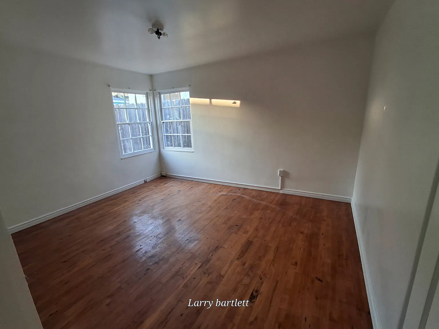 511 San Luis Ave — Photo 2