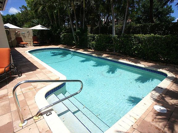 Custom Pool