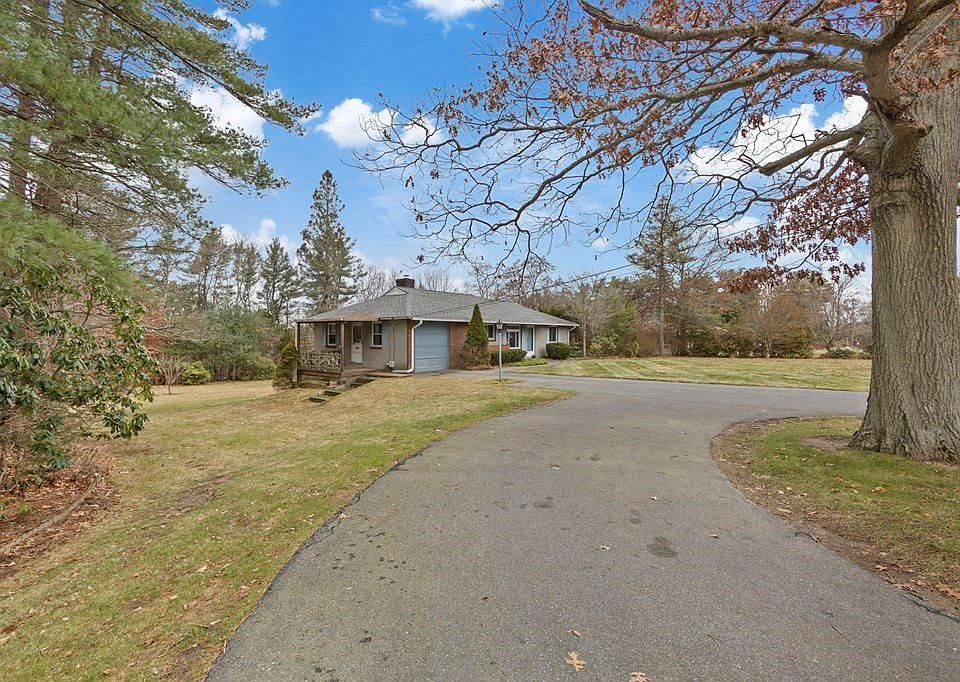 677 Orchard St, Raynham, MA 02767 Zillow