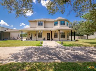 1144 Live Oak Dr, Inez, TX 77968