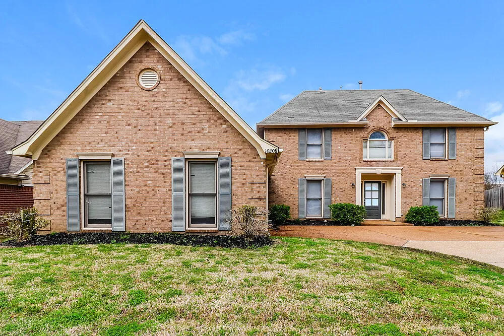5 bed, 3.0 bath, 3266 sqft, $3,990 — Photo 1
