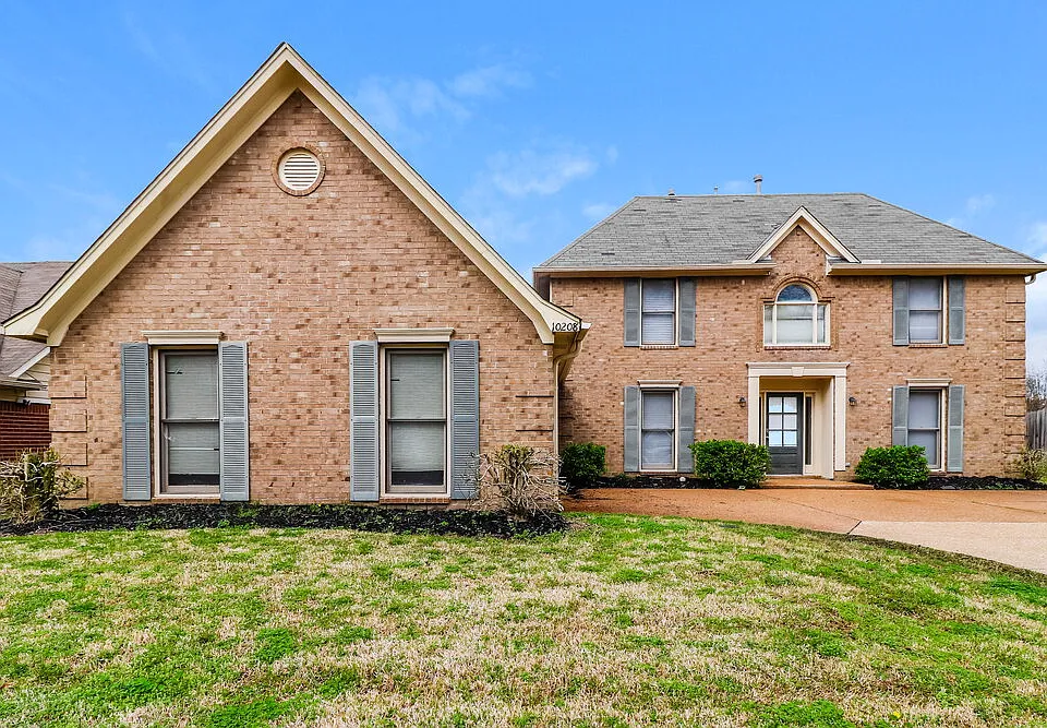 10208 Woodland Hills Dr