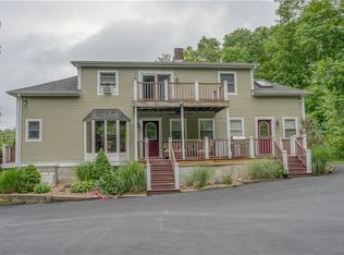 425 Quaker St, Wallkill, NY 12589