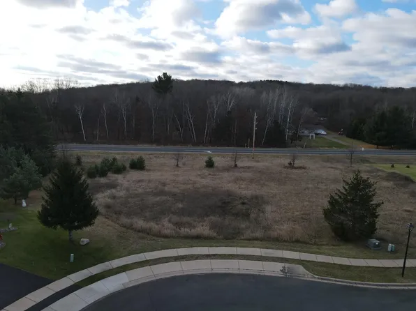 712/714 Hilltop Dr, Taylors Falls, MN 55084