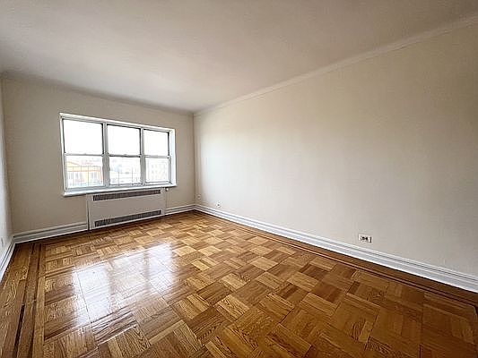 1st image of 1775 E 18th St APT 6R