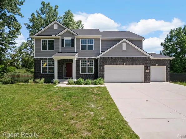 63770 Dequindre Rd, Washington, MI 48095