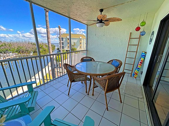 3rd image of 4220 Bayside Villas Unit 4220