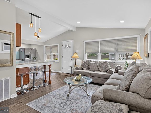 3rd image of 227 Ruth Ave