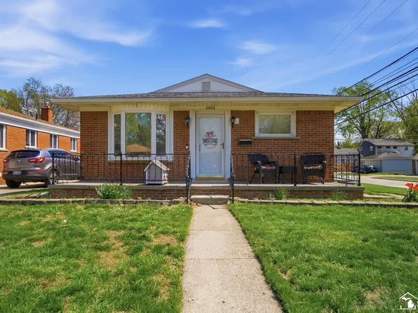 5902 N Lafayette St, Dearborn Heights, MI 48127