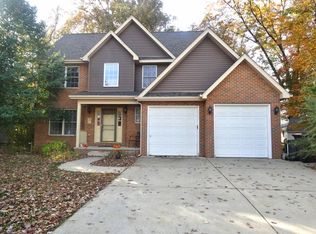 768 Ravinia Dr E, Valparaiso, IN 46385