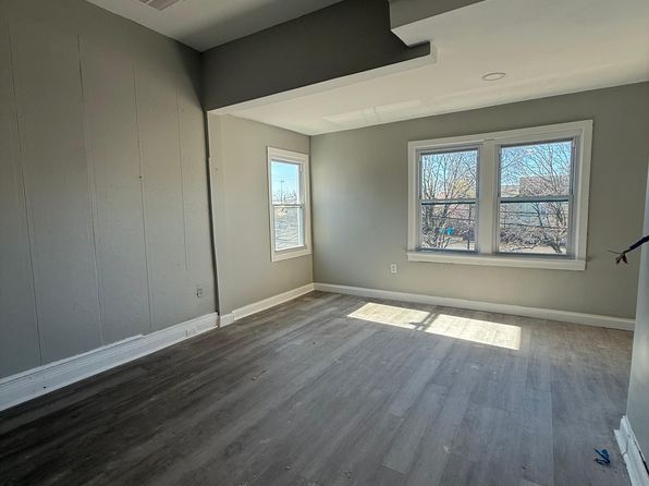 71 W Alpine St Floor 2