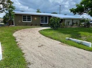 306 W Oregon Rd, Lehigh Acres, FL 33936