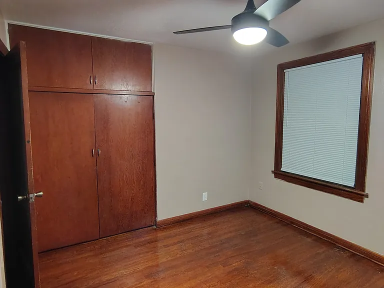2335 Somerset Rd — Photo 30