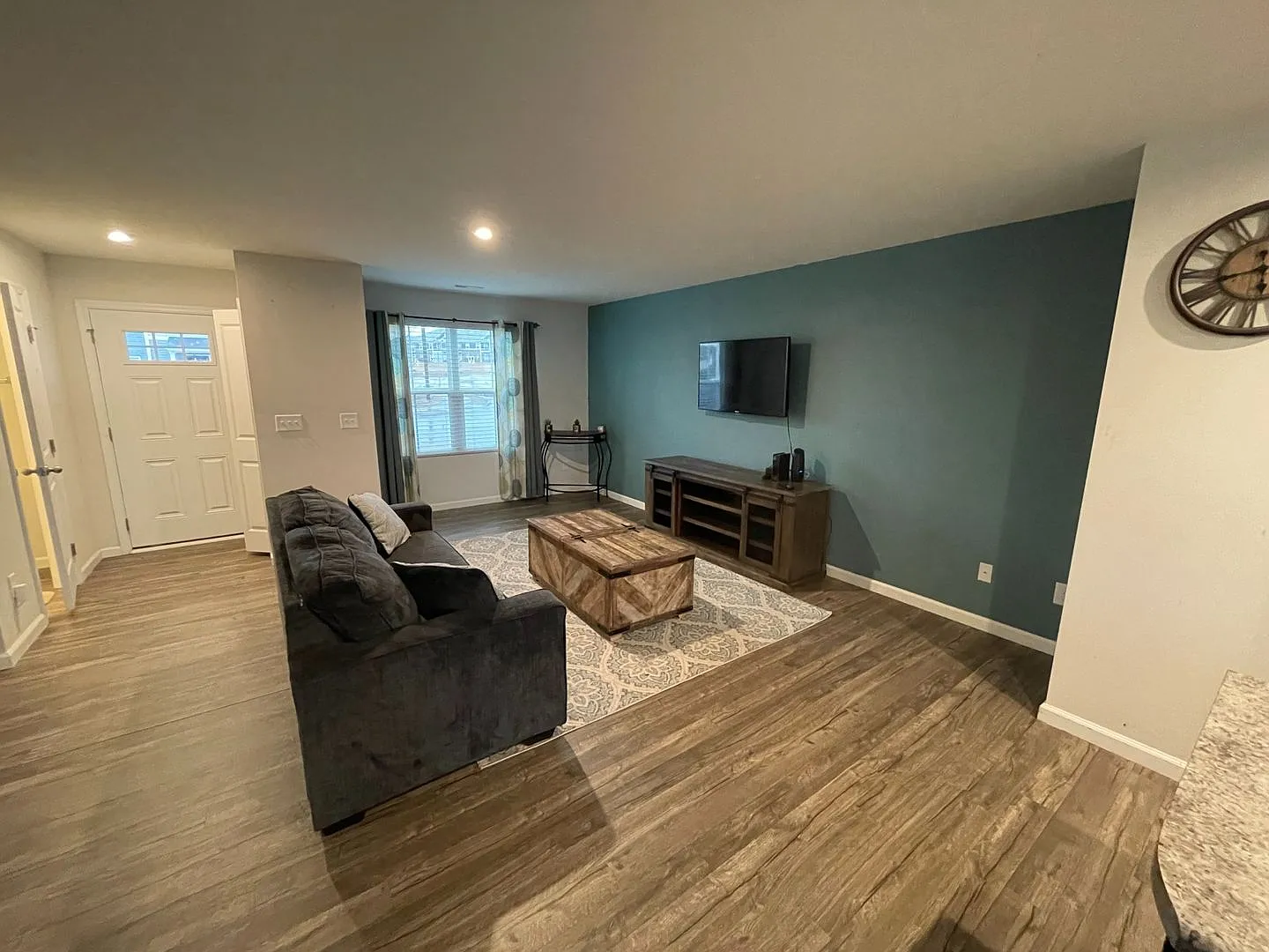 Room in 4 Bedroom Home at Bent Willow Dr — Photo 3
