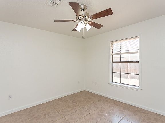 5th image of 6022 Plantation Dr