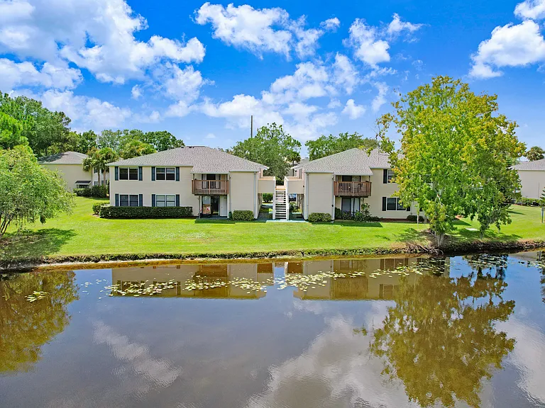 137 Hunter Lake Dr #C — Photo 22