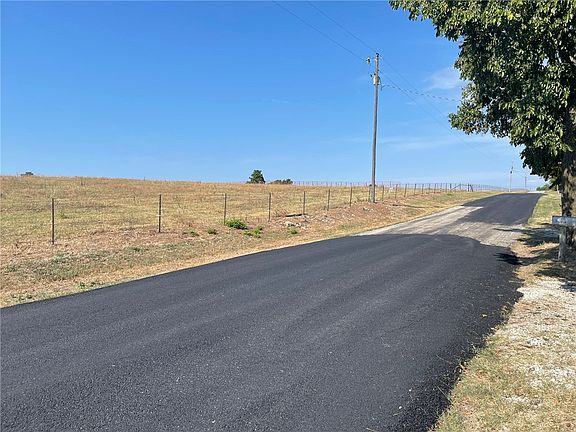 3rd image of 218 County Road 405