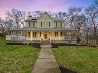 730 Dickinson St, Fall River, MA 02721