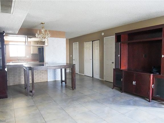 3rd image of 5829 Vegas Dr #0
