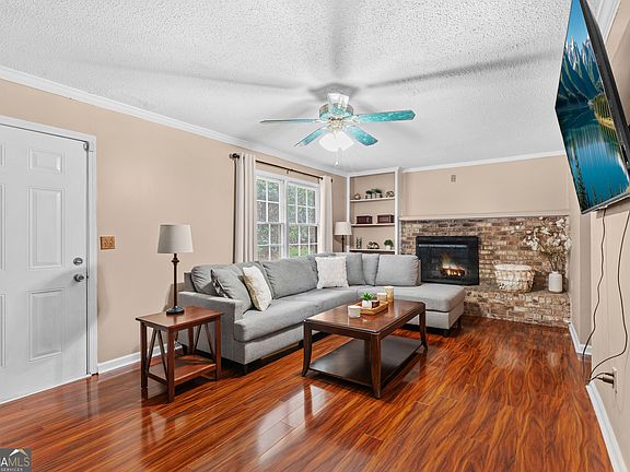 5th image of 656 Cheviot Dr