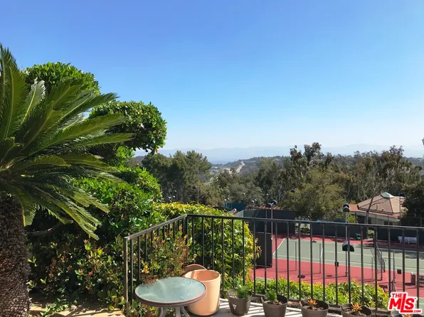 2202 The Terrace, Los Angeles, CA 90049