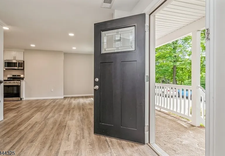 1225 Sussex Tpke — Photo 8