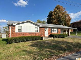 201 Meadowview Dr, Columbia, KY 42728