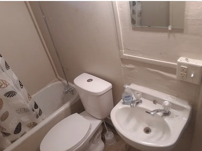 1131 S Main St #3 — Photo 3