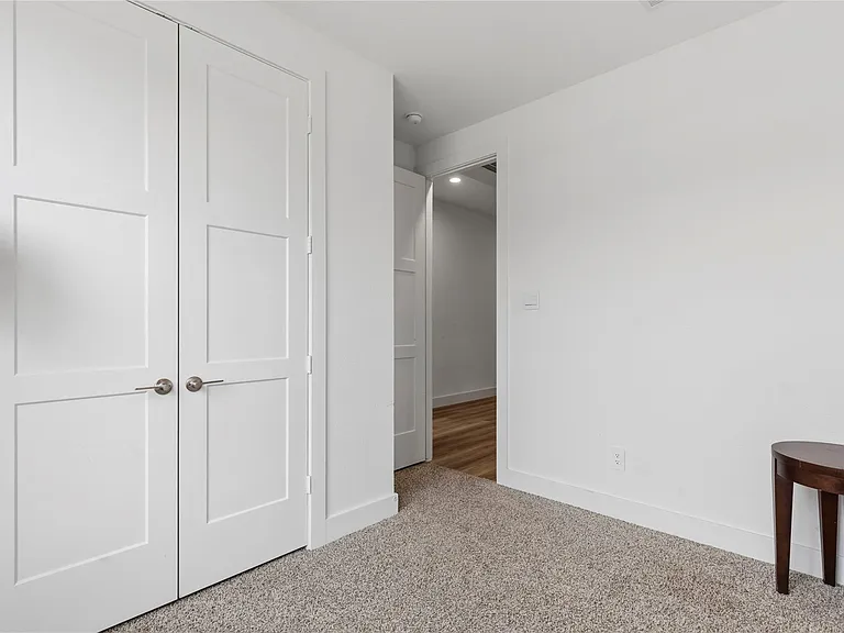 318 Springfield Terrace Dr — Photo 22