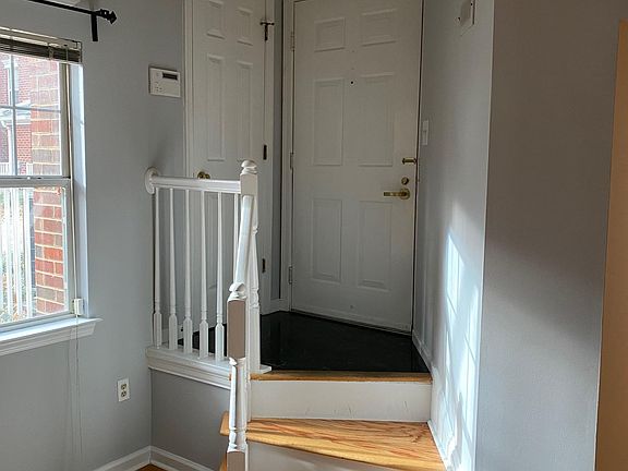 4th image of 1625 International Dr #Townhouse 3