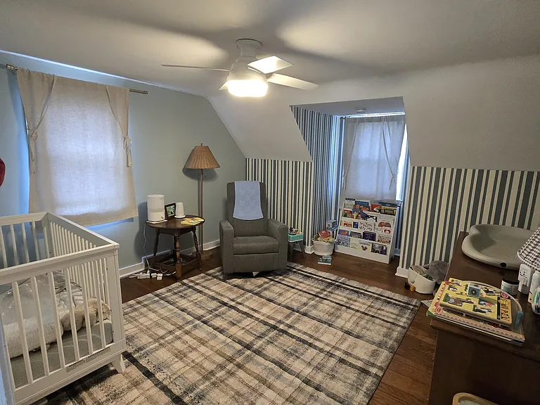 304 E Jefferson St — Photo 15