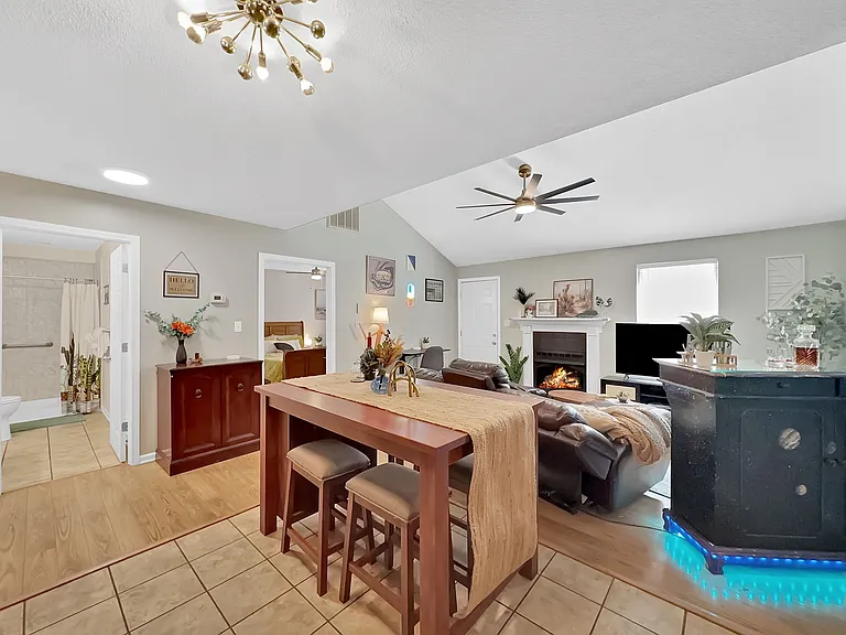 4700 Royal Prince Way — Photo 11