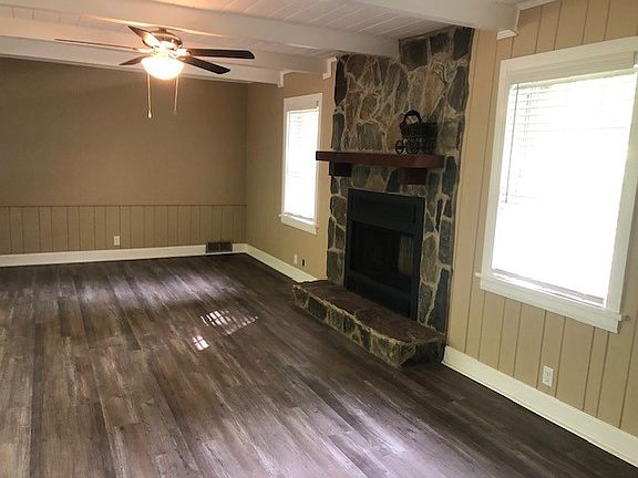 Living room (2)_05082023