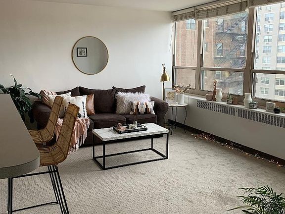 5th image of 3950 N Lake Shore Dr APT 1323D