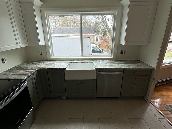 5th image of 318 Holden St Unit 1