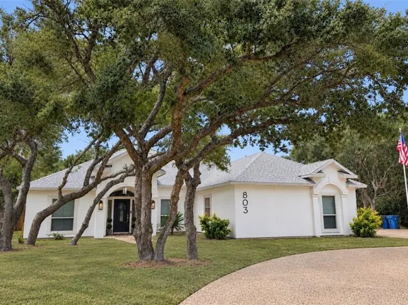 803 Buena Vista Dr, Rockport, TX 78382