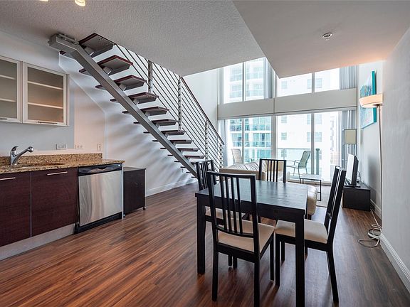 2nd image of 41 SE 5th Street #1315
