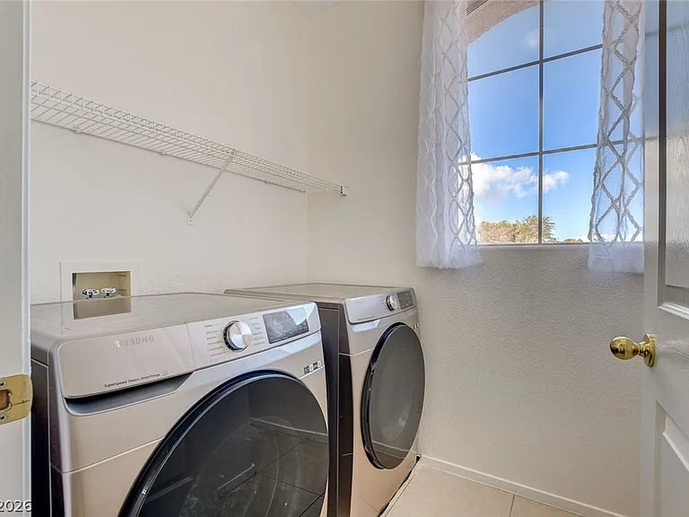 10261 Bentley Oaks Ave — Photo 42