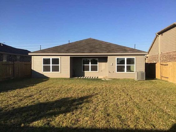 2nd image of 241 Elm Patch Dr