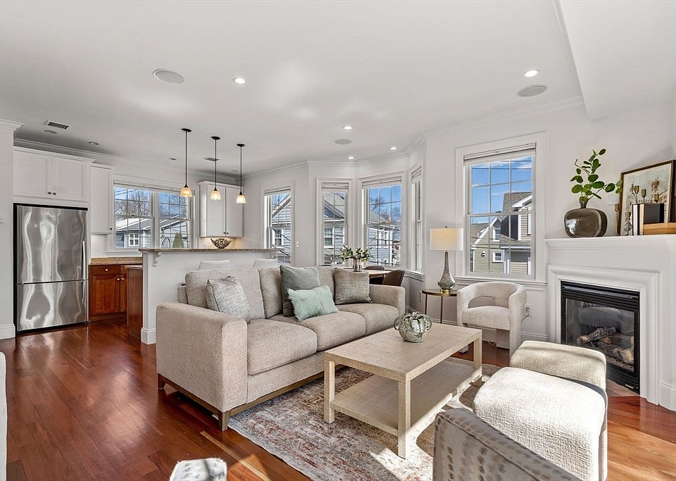1st image of 67 Church St #1