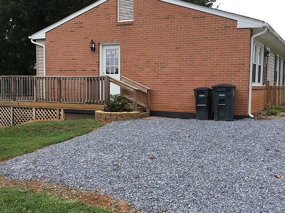 4th image of 305 Keywood Dr