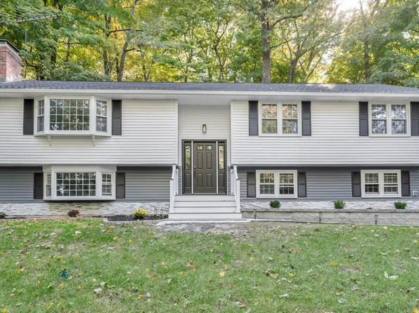 555 Simsbury Road, Bloomfield, CT 06002