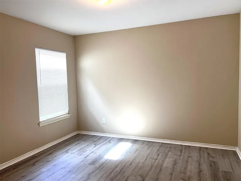 12735 Wisteria Park Dr — Photo 8