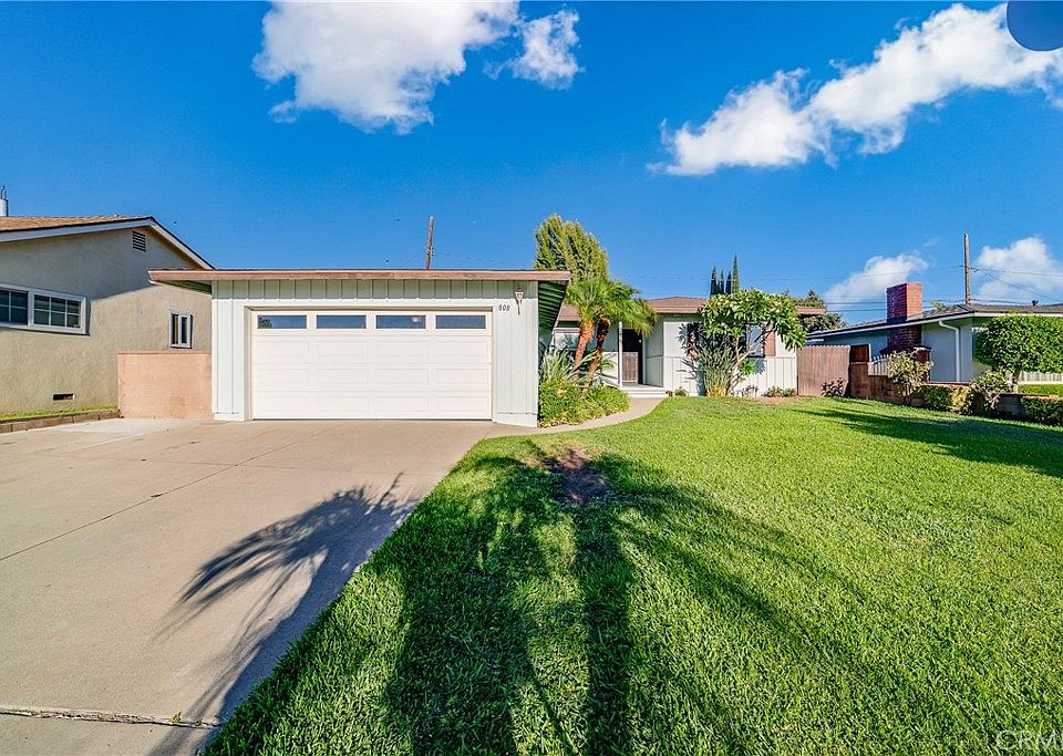 1st image of 808 Crestfield Dr