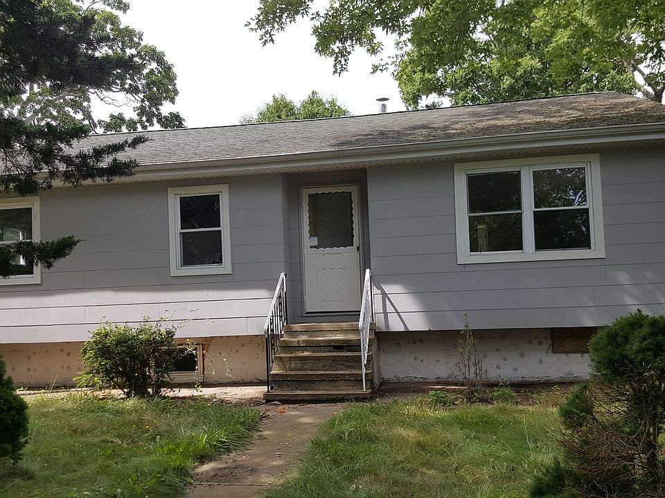 1st image of 1 Livingston Dr